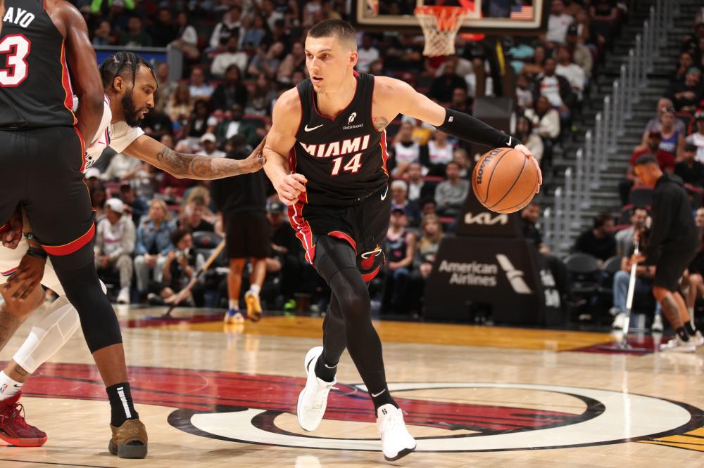 氛围推向高 氛围推向高