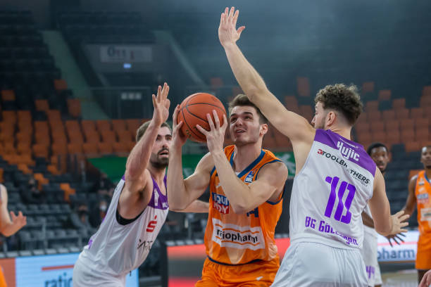 赛经验使他 赛经验使他